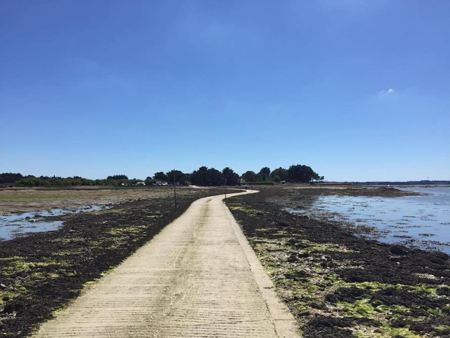Meuble Sur L'Ile De Tascon A 300 M De La Plage Saint-Armel Buitenkant foto