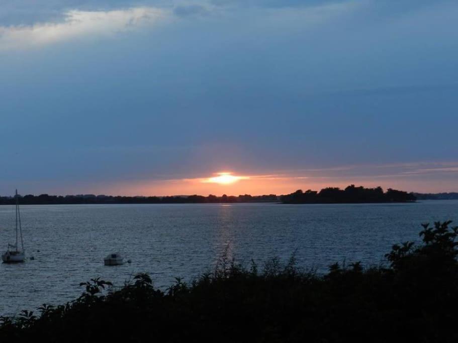 Meuble Sur L'Ile De Tascon A 300 M De La Plage Saint-Armel Buitenkant foto